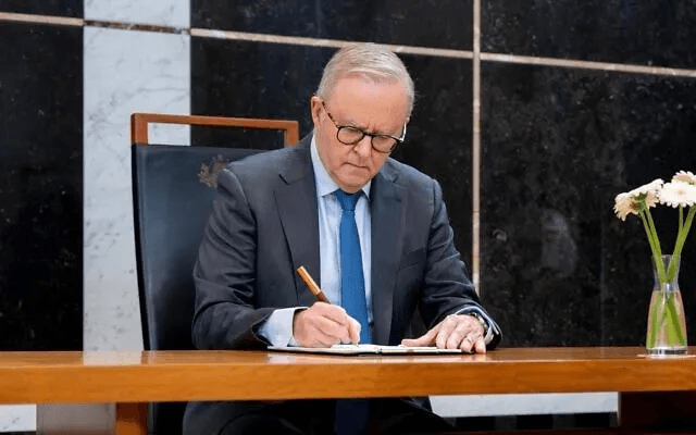 Community Leader Condemns Albanese Response to Bondi Attack — Backlash Intensifies 🇦🇺 2 image 1166