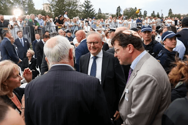 Albanese panics as Labor ousts him after he refuses to call a Royal Commission following the Bondi attack 4 image 1170
