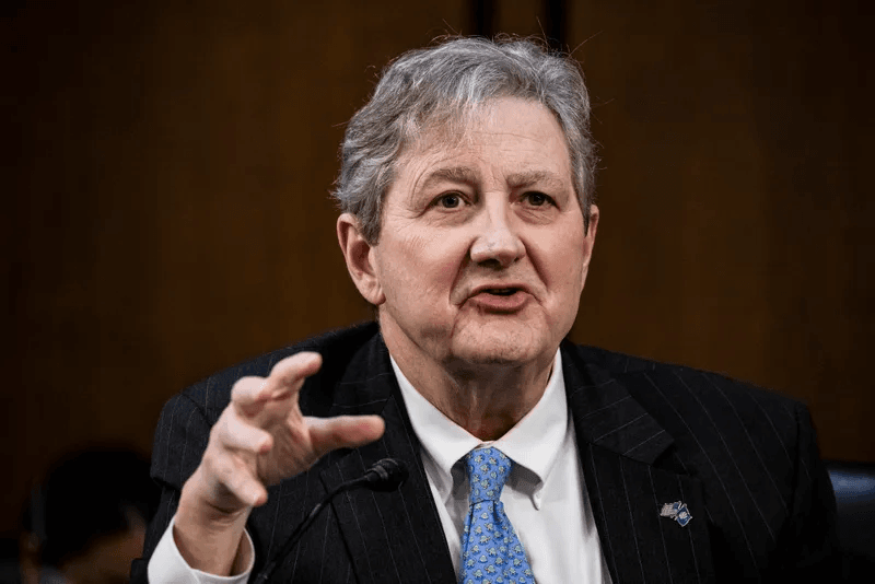 U.S. Senator John Kennedy didn’t just testify—he dismantled the narrative across the committee room. The hearing was dragging… 3 image 147