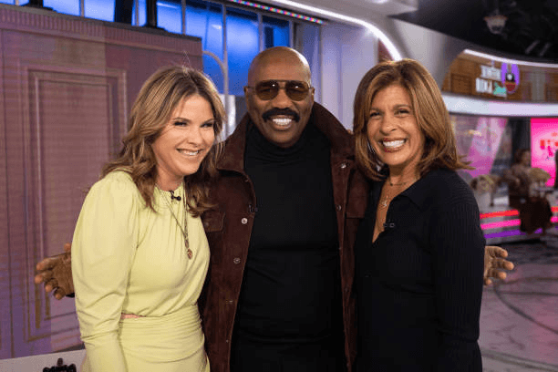 Steve Harvey tells John N. Kennedy to “Sit down and shut up” — and it completely backfires! 5 image 874